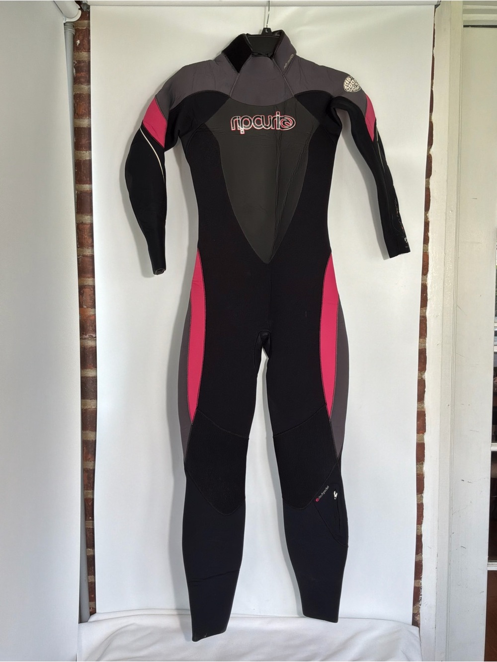 Rip Curl Black, Gray & Pink Full-Body Wetsuit